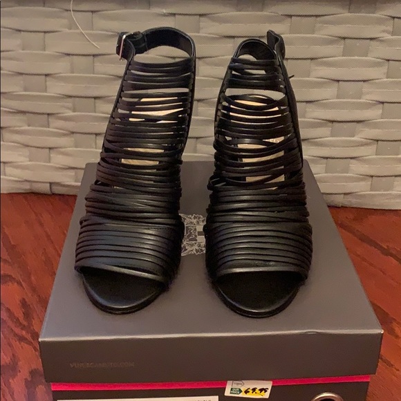 Vince Camuto Black Heels - Picture 3 of 4